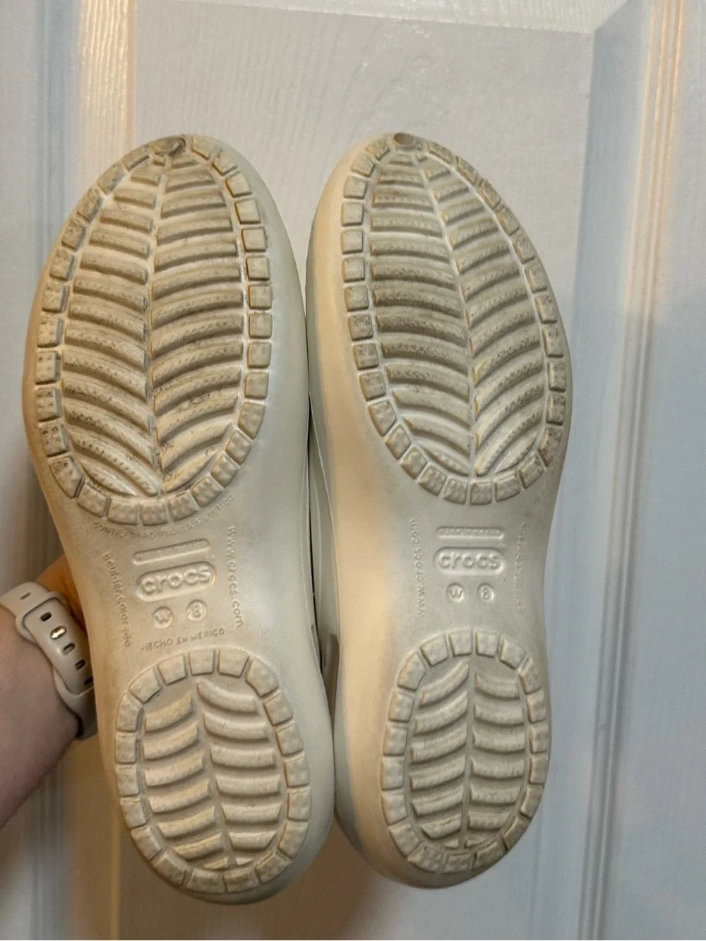 Crocs Women’s Size 8 White Ballet Flats Slip On Shoes